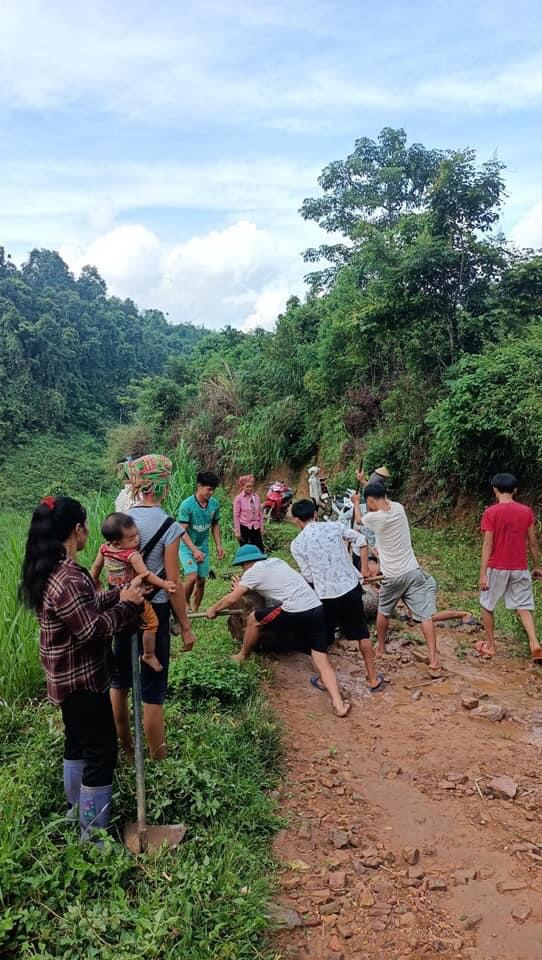 Các thôn trên địa bàn xã Minh Sơn hưởng ứng ra quân tu sửa đường làng ngõ xóm