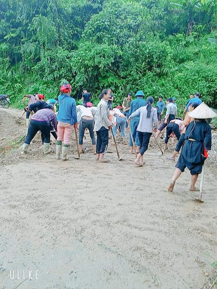 Xã Minh Sơn tổ chức Hưởng ứng ra quân mỗi tuần một việc tại thôn Khuổi Loà